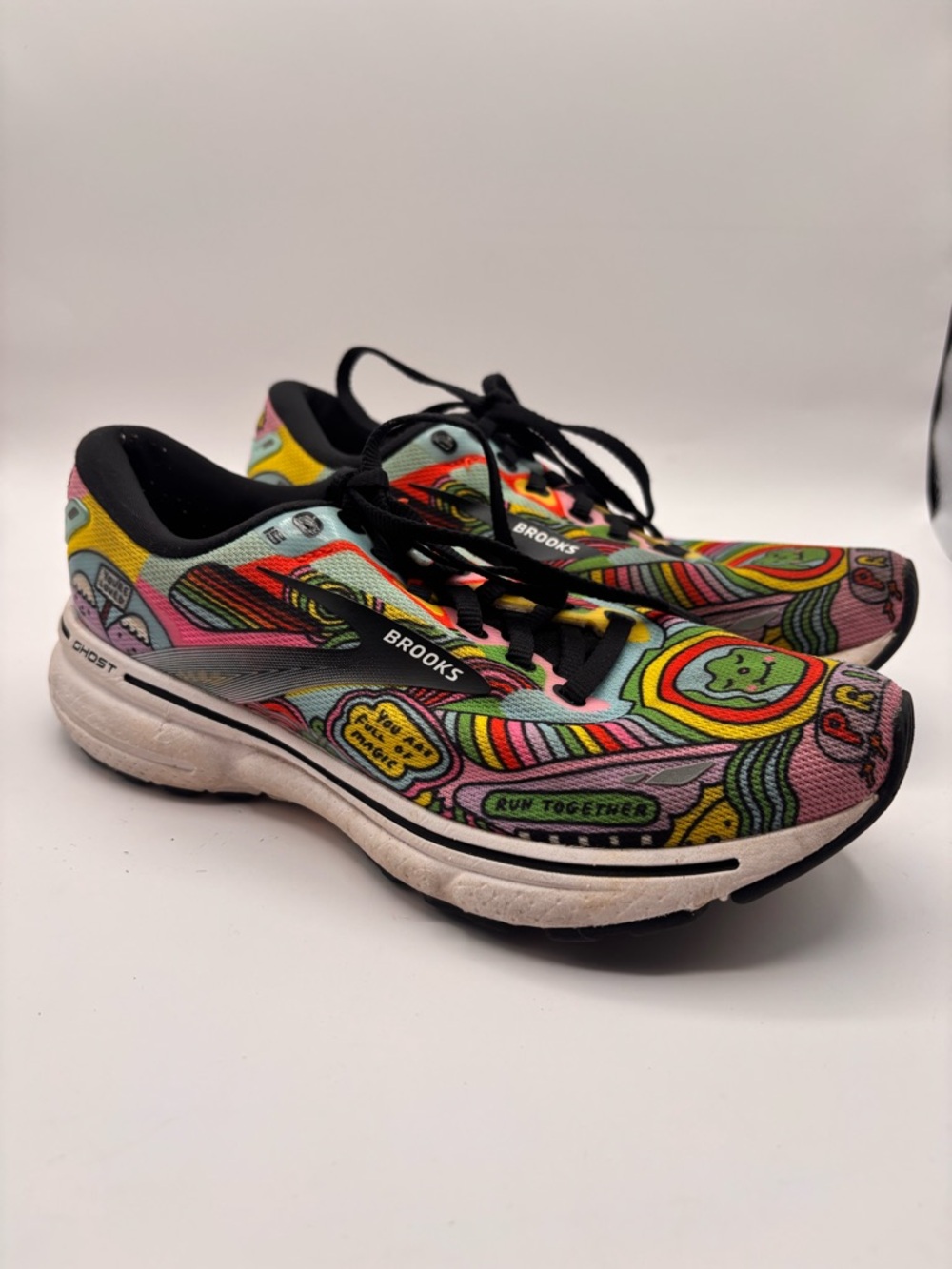 Brooks Ghost 15 Women’s Pride Wednesday Holmes Run Proud Running Shoes Size 6.5B